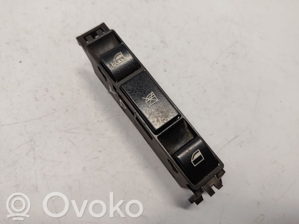 Electric window control switch   61318381518,61316902184,61318368916