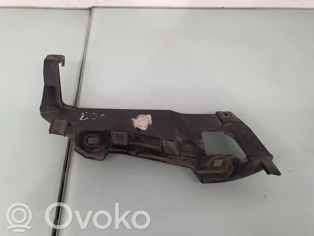 BMW 5 E39 Headlight/headlamp mounting bracket 