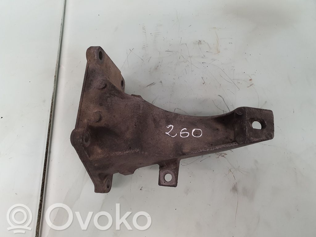 Engine mounting bracket   1141832,11811141832