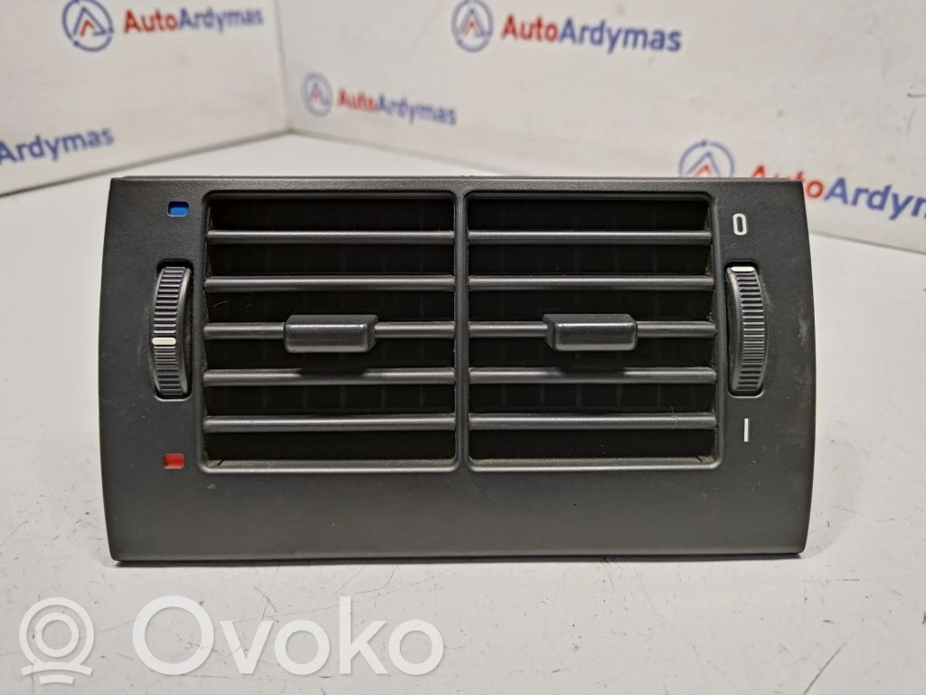 BMW 5 E39 Rejilla de ventilación trasera 