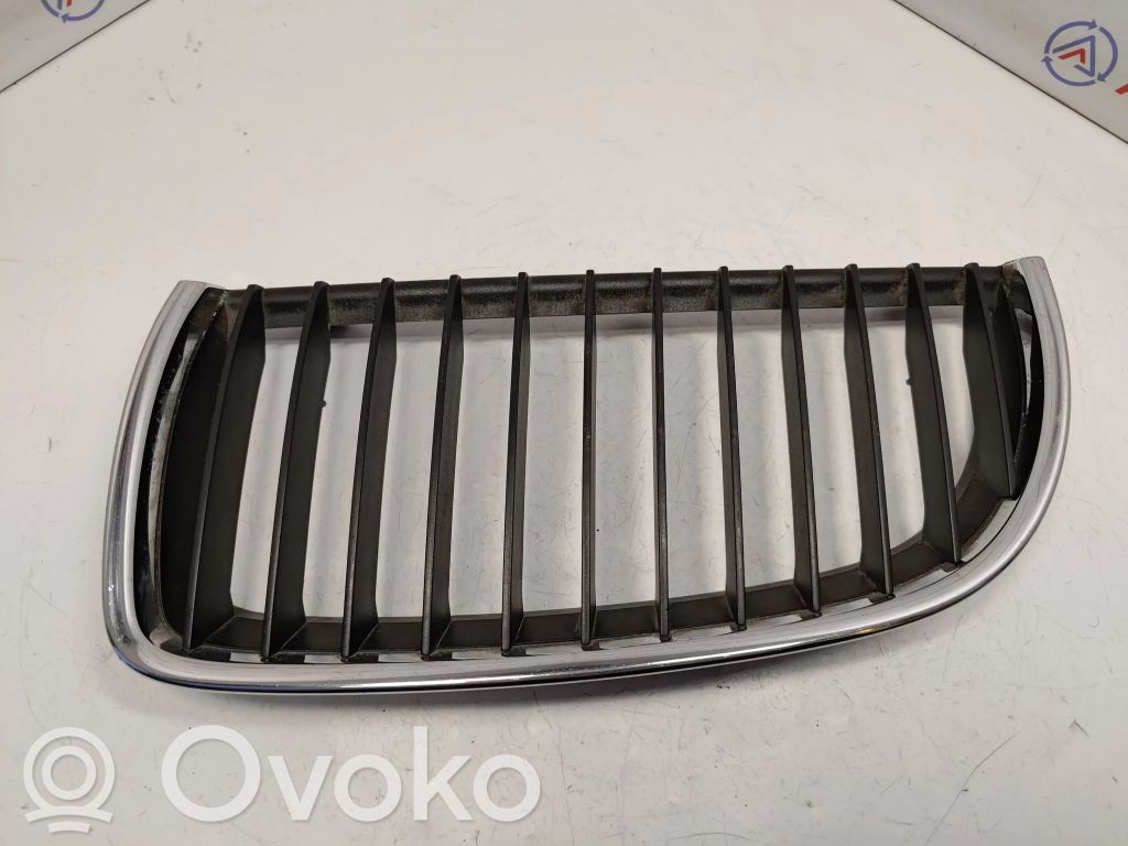 BMW 3 E90 E91 Front bumper upper radiator grill 