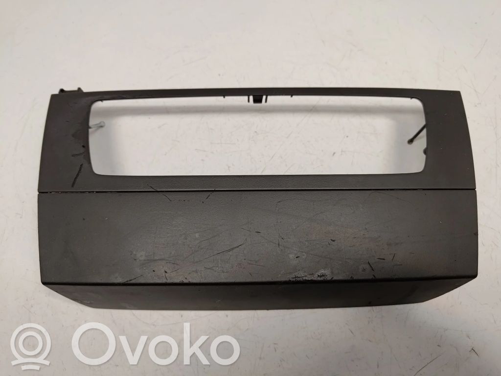 BMW 3 E90 E91 Moldura del panel (Usadas) 