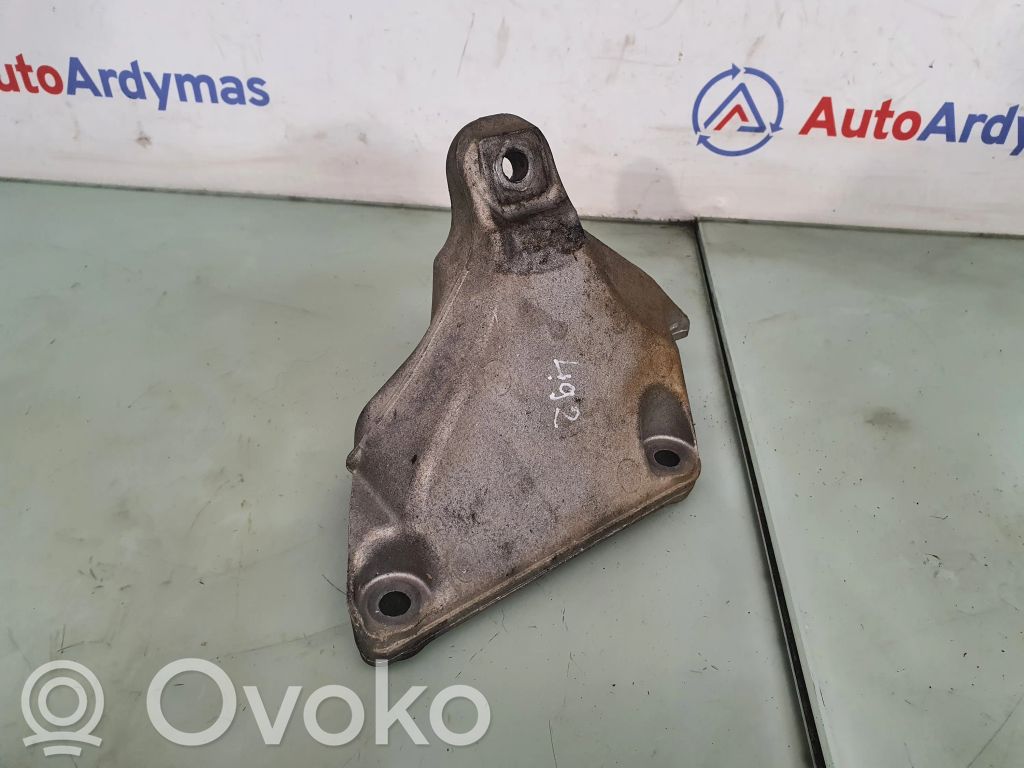 BMW 3 F30 F35 F31 Engine mounting bracket 