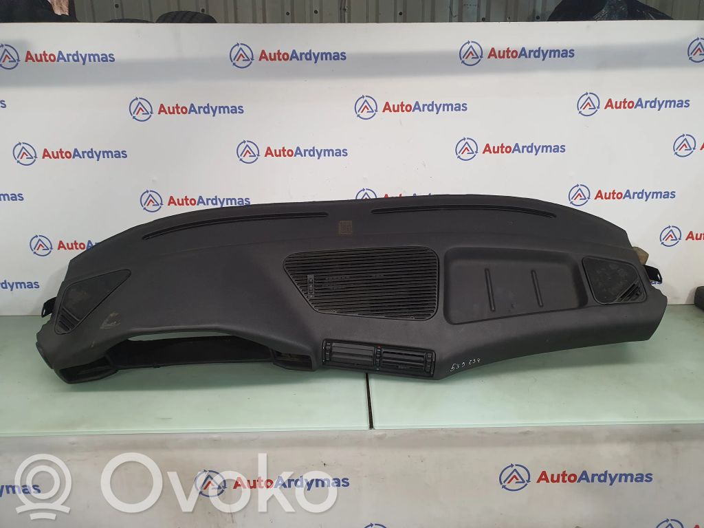 BMW 5 E34 Dashboard 
