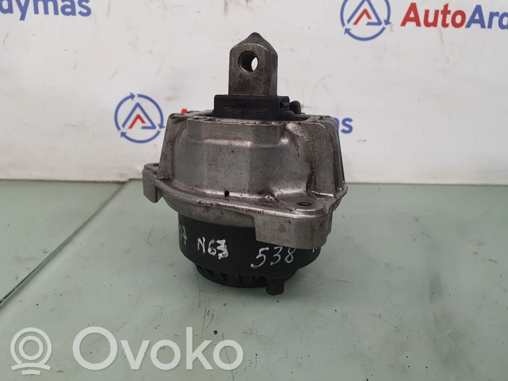 BMW 5 GT F07 Engine mount bracket 