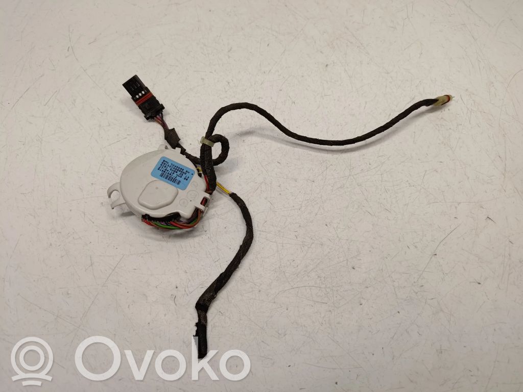 BMW 5 F10 F11 Element lusterka bocznego drzwi przednich 