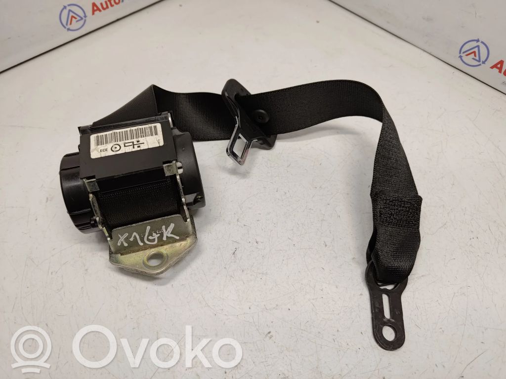 BMW X1 E84 Cinturón trasero 