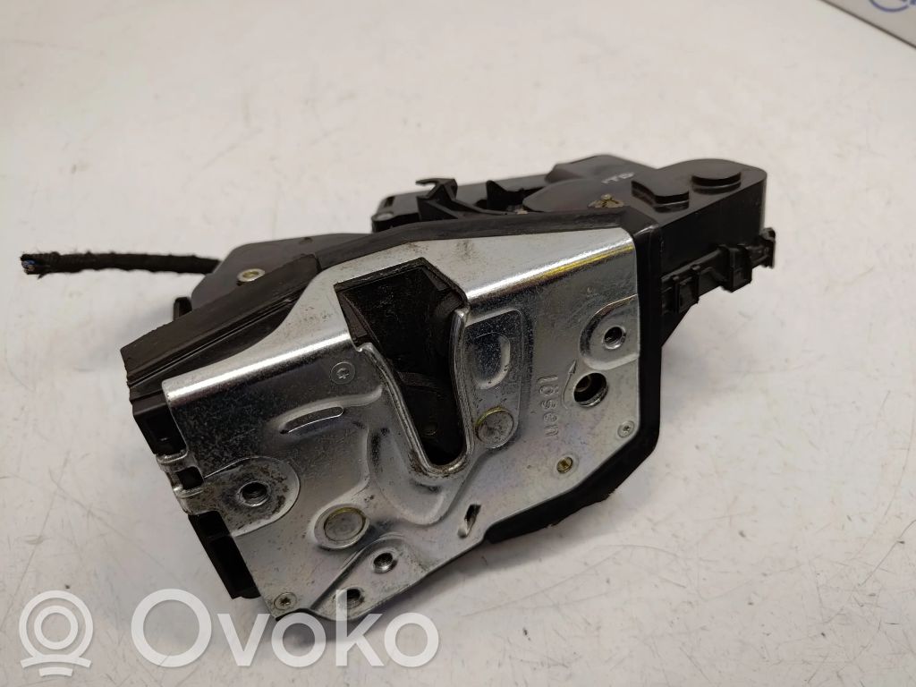 BMW 3 E46 Front door lock 