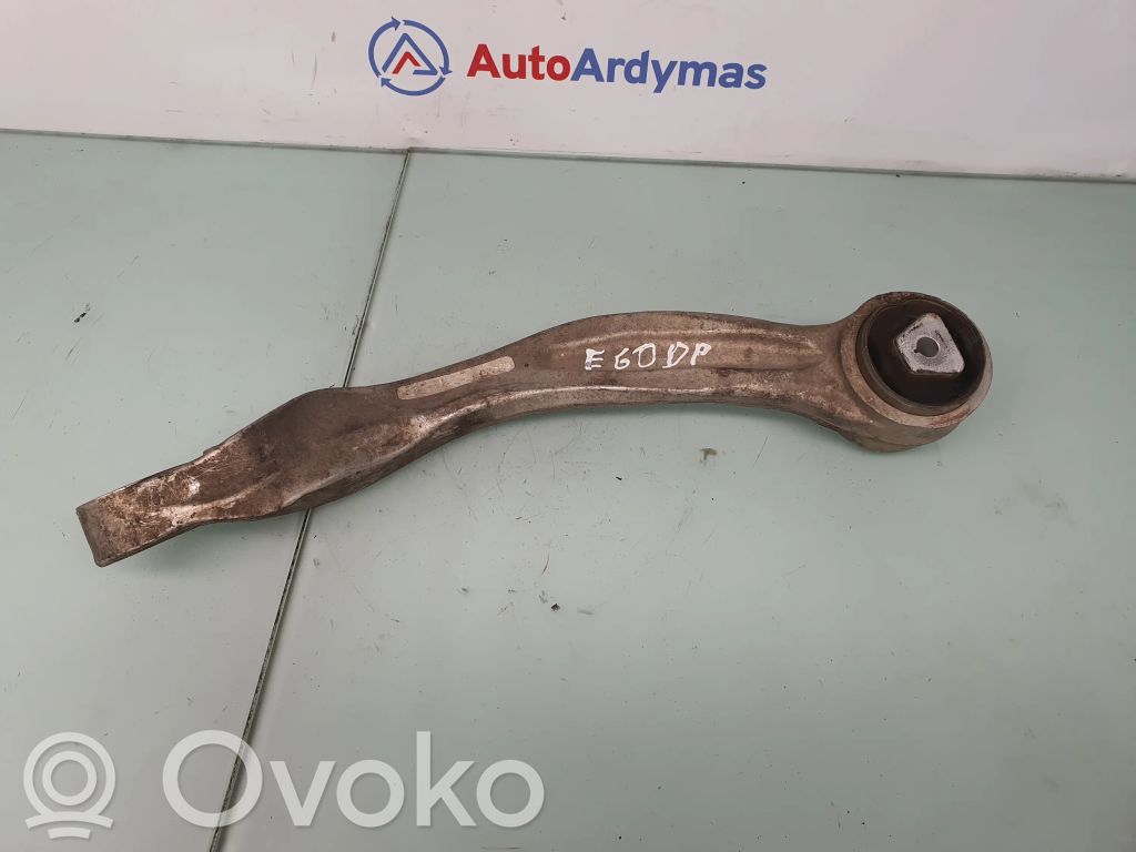 BMW 5 E60 E61 Priekinė svirtis 