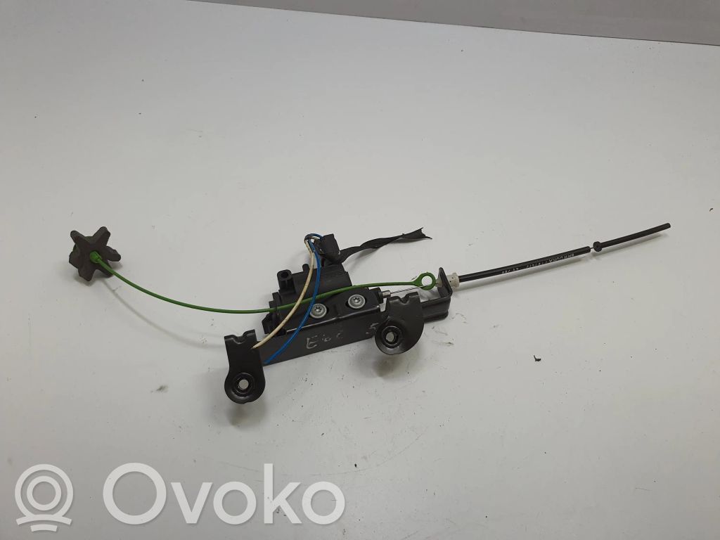 Fuel tank cap lock motor   6985878,67116985878,67116988089