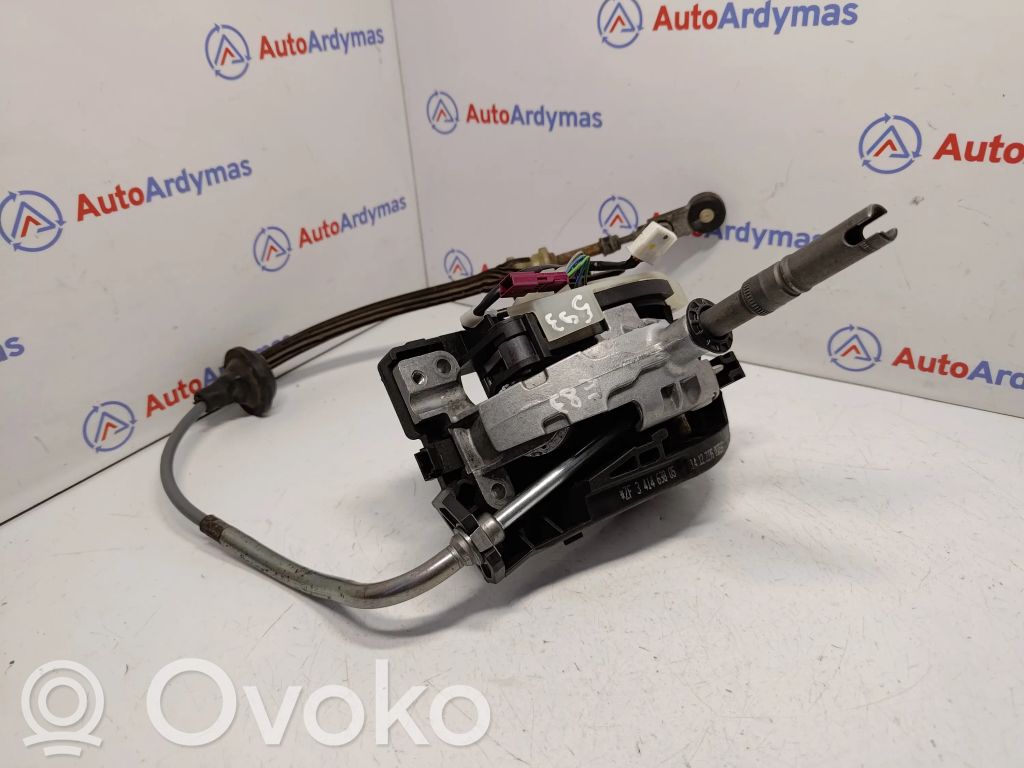 BMW X3 E83 Gear shifter/selector 