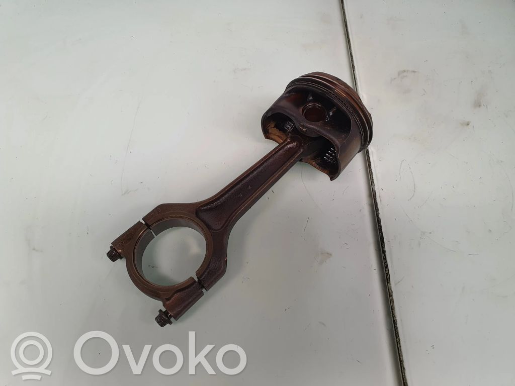 Piston avec bielle   11257558525,11247589540