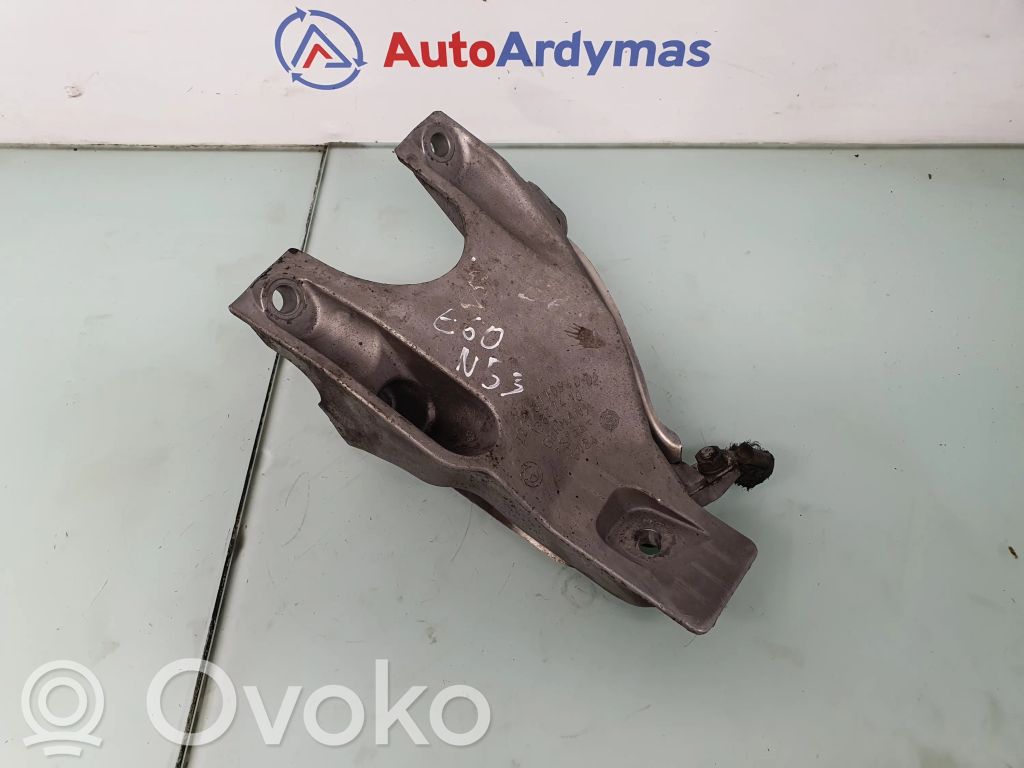 BMW 5 E60 E61 Engine mounting bracket 