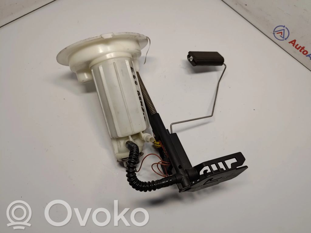 BMW 5 E60 E61 Fuel level sensor 
