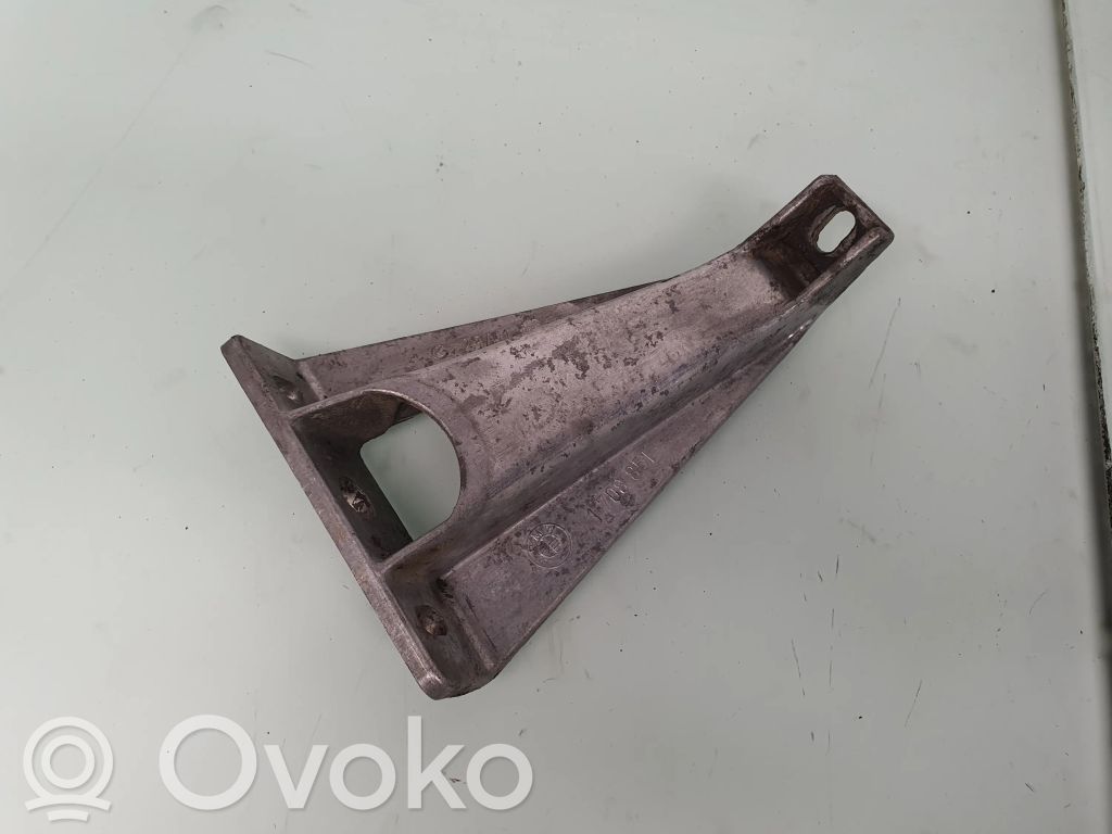 BMW 7 E32 Other engine bay part 