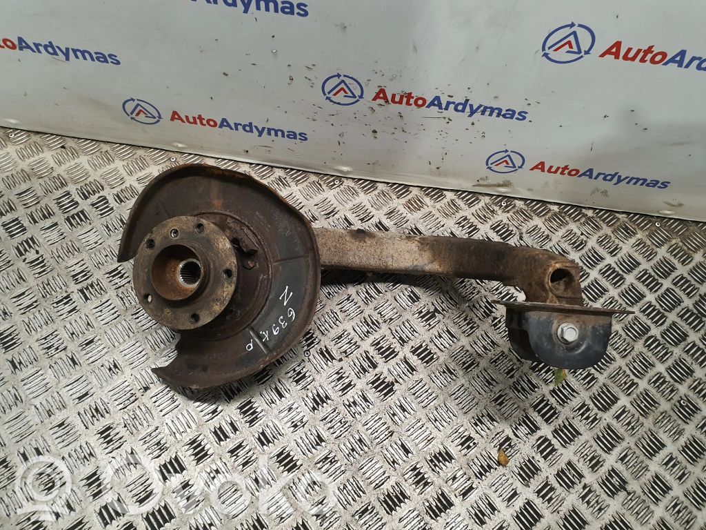 BMW Z4 E85 E86 Aizmugurē riteņa rumbas vārpstas šarnīrs (stupica, capfa) 