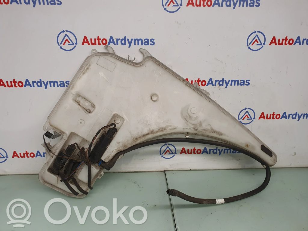 BMW 3 E90 E91 Langų skysčio bakelis 