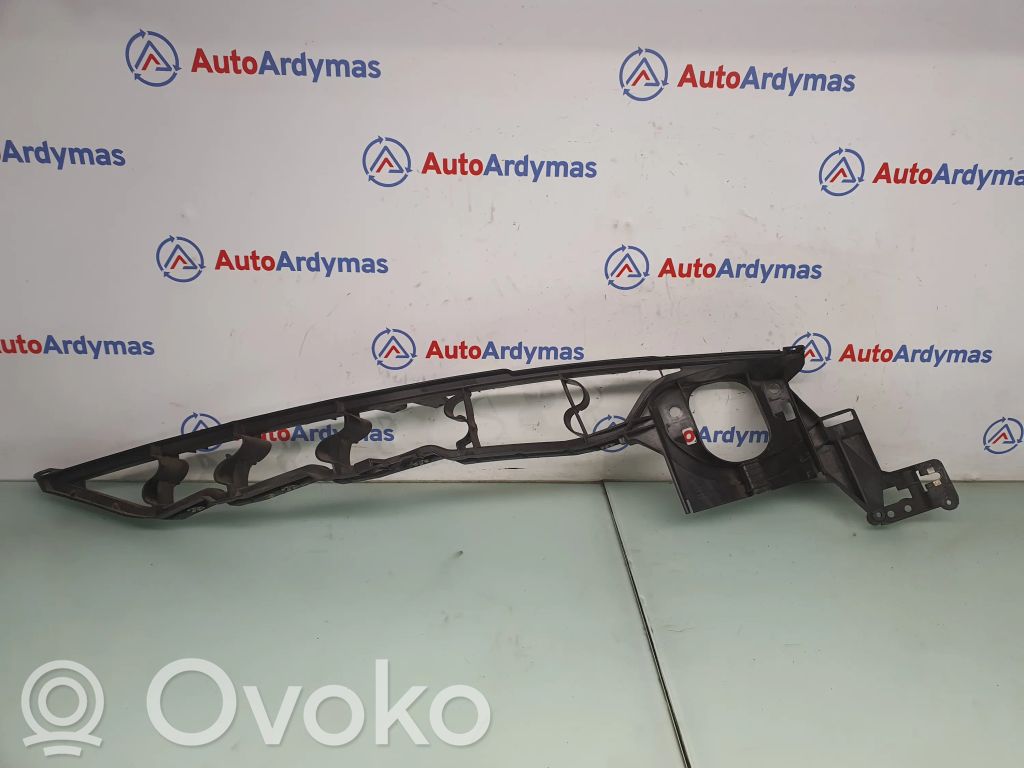 BMW X5 E70 Lokasuojan kannake 