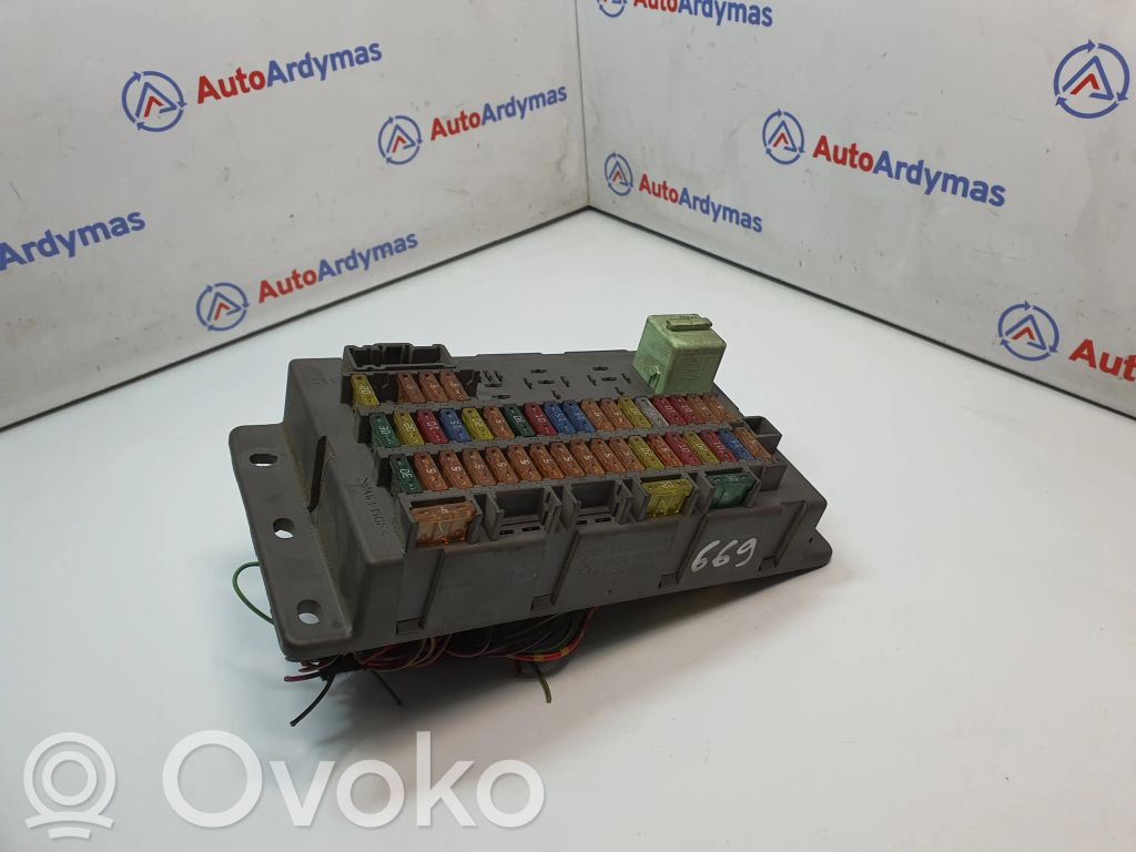 Mini One - Cooper R50 - 53 Fuse module 