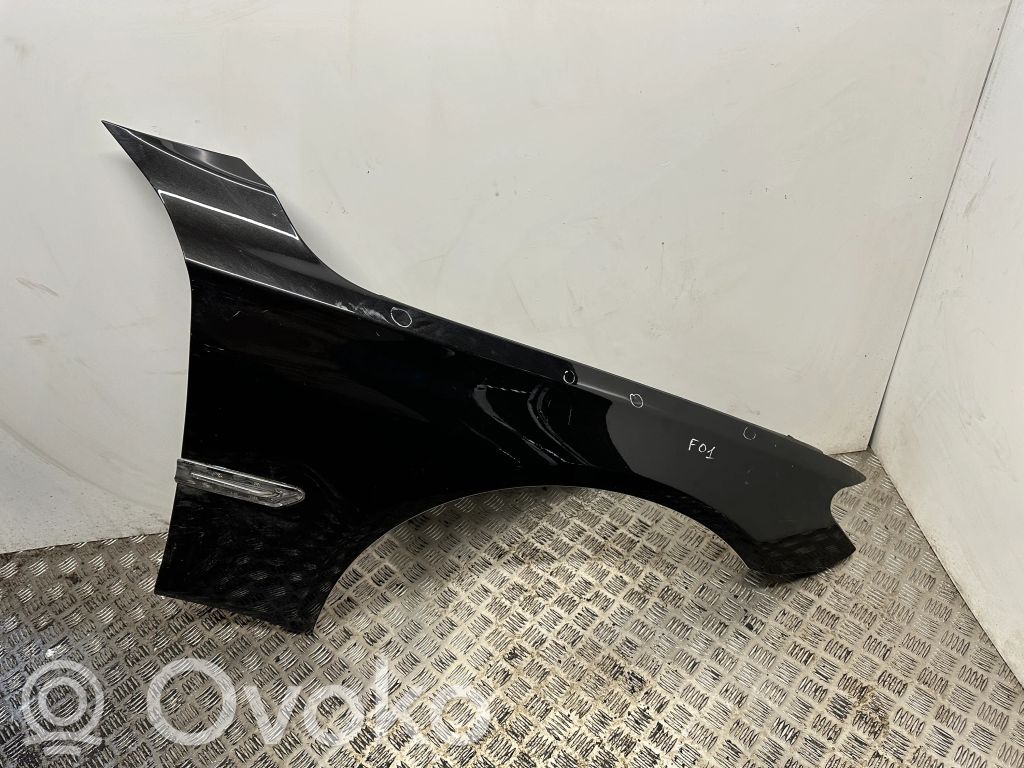 BMW 7 F01 F02 F03 F04 Błotnik przedni 