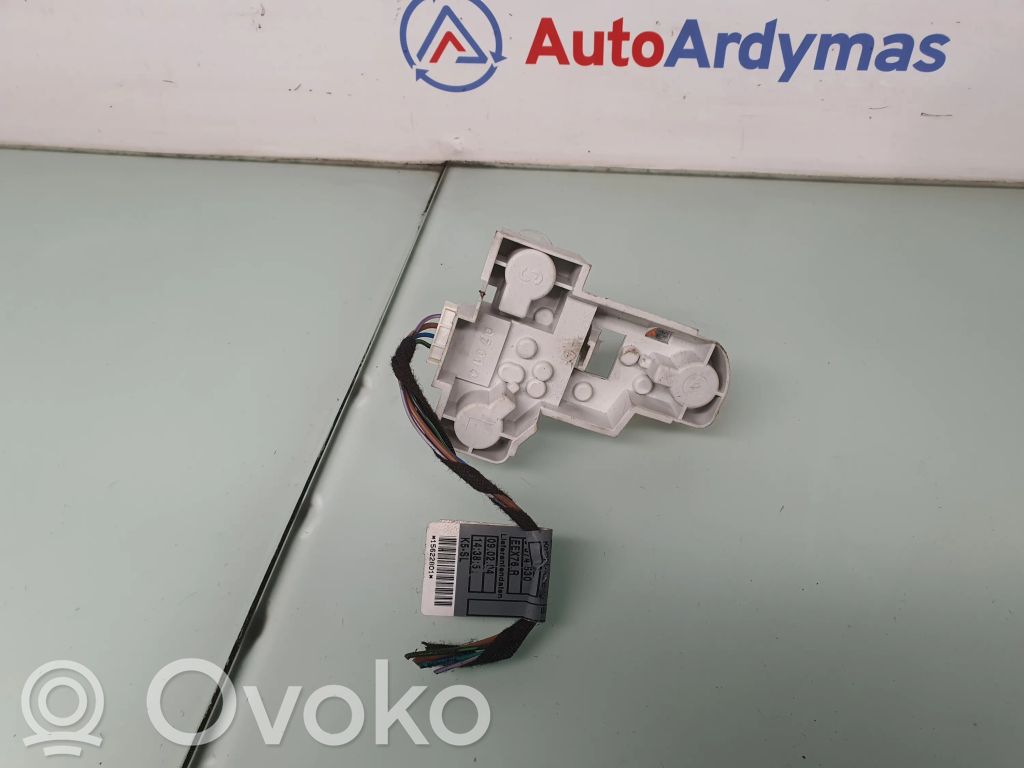 BMW 3 E46 Tail light bulb cover holder 