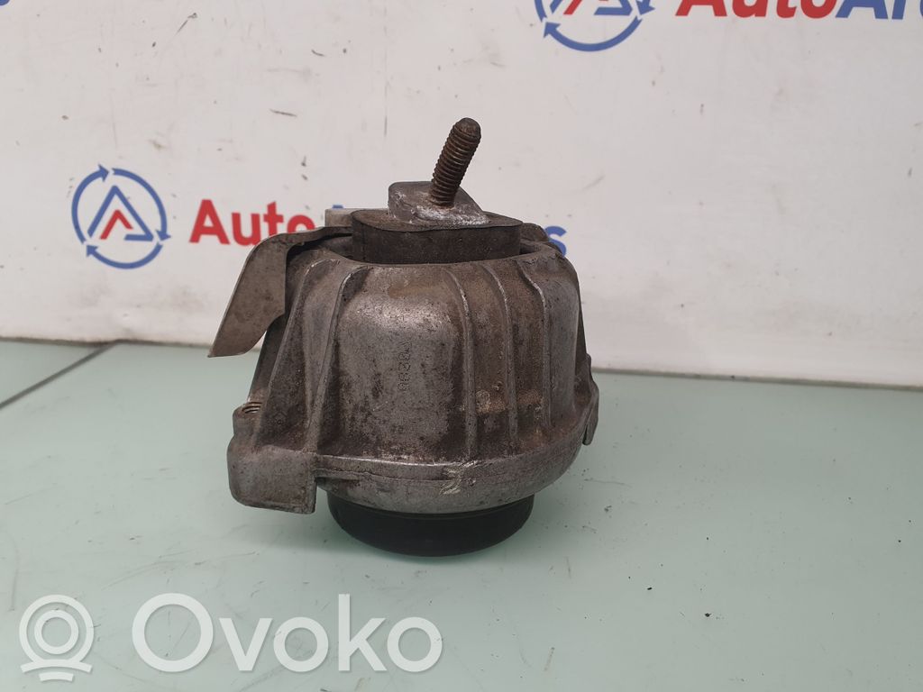BMW 3 E92 E93 Engine mount bracket 