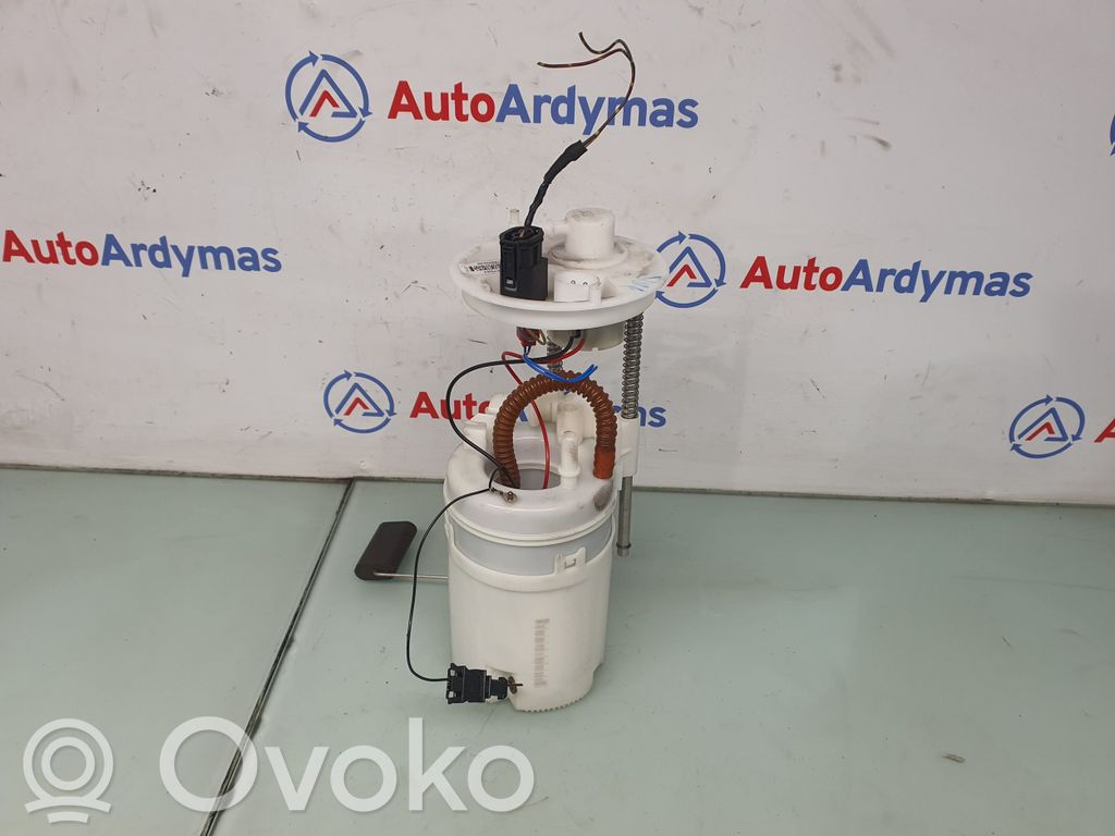 BMW X5 E70 Bomba interna de combustible 