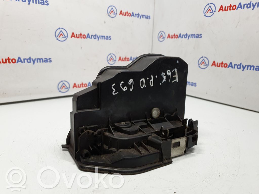 BMW 7 E65 E66 Priekinė durų spyna 