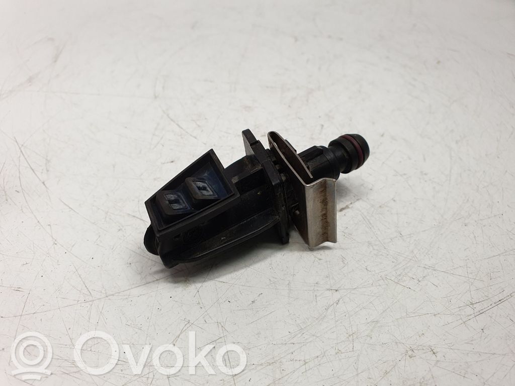 BMW X3 E83 Headlight washer spray nozzle 