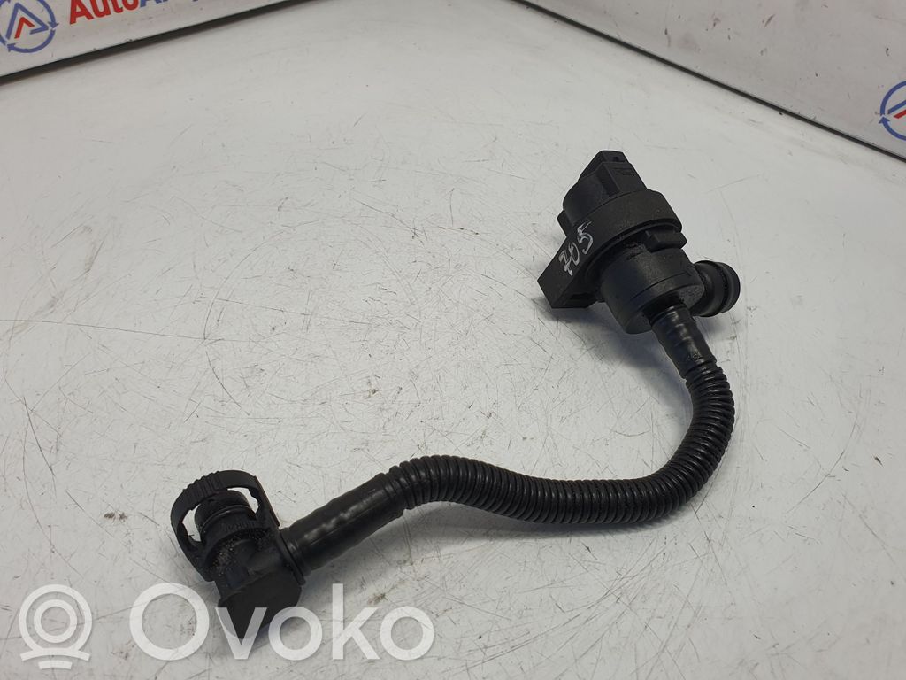 BMW X3 E83 Fuel tank valve 