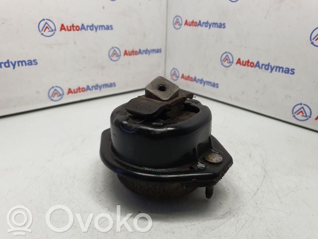 BMW 7 E65 E66 Engine mount bracket 