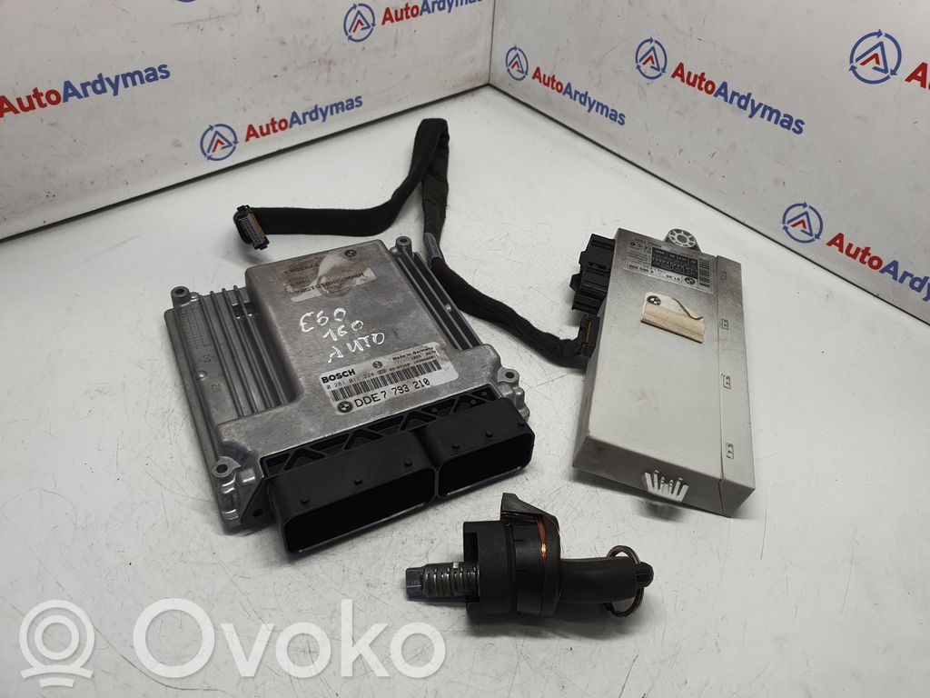 BMW 5 E60 E61 Kit centralina motore ECU e serratura 