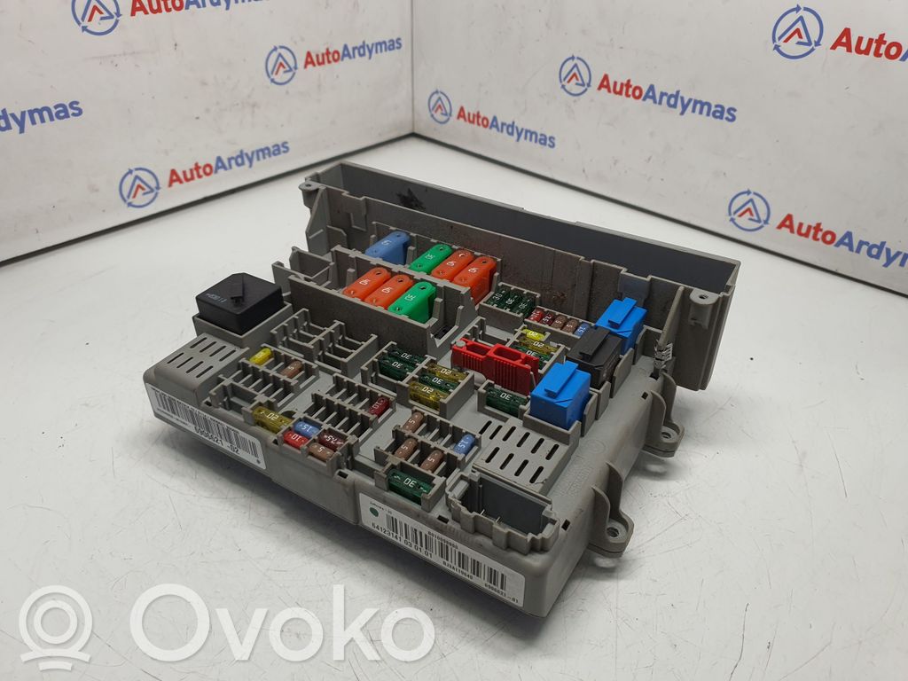 BMW 1 E81 E87 Fuse module 