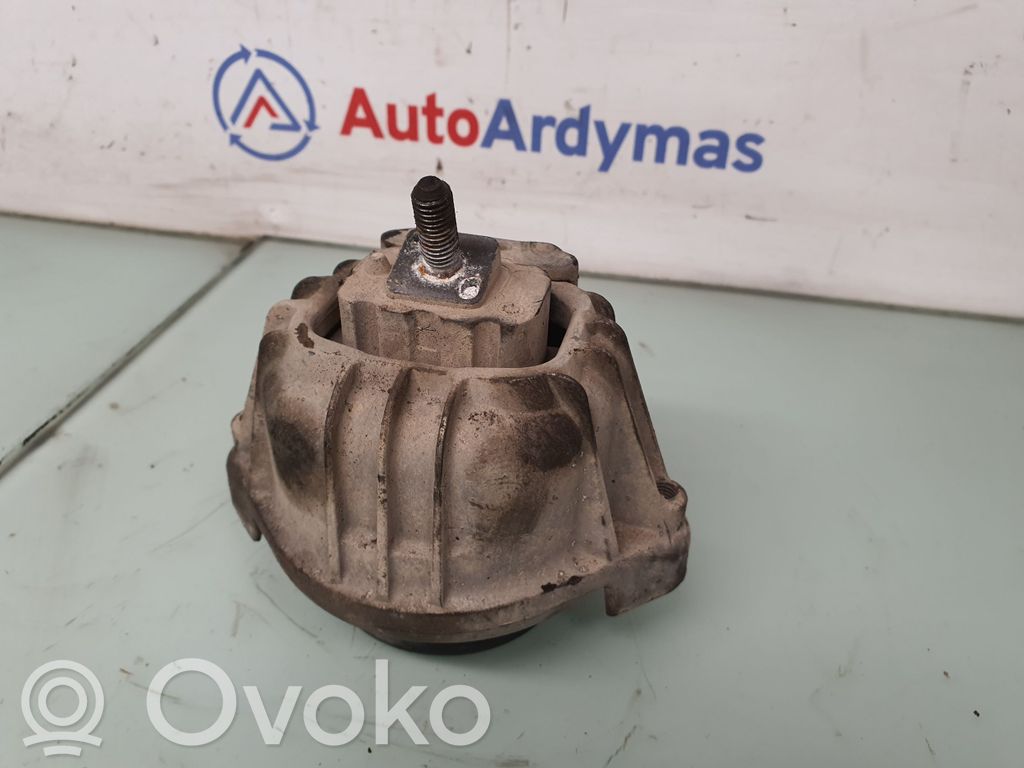 BMW 1 E81 E87 Engine mount bracket 