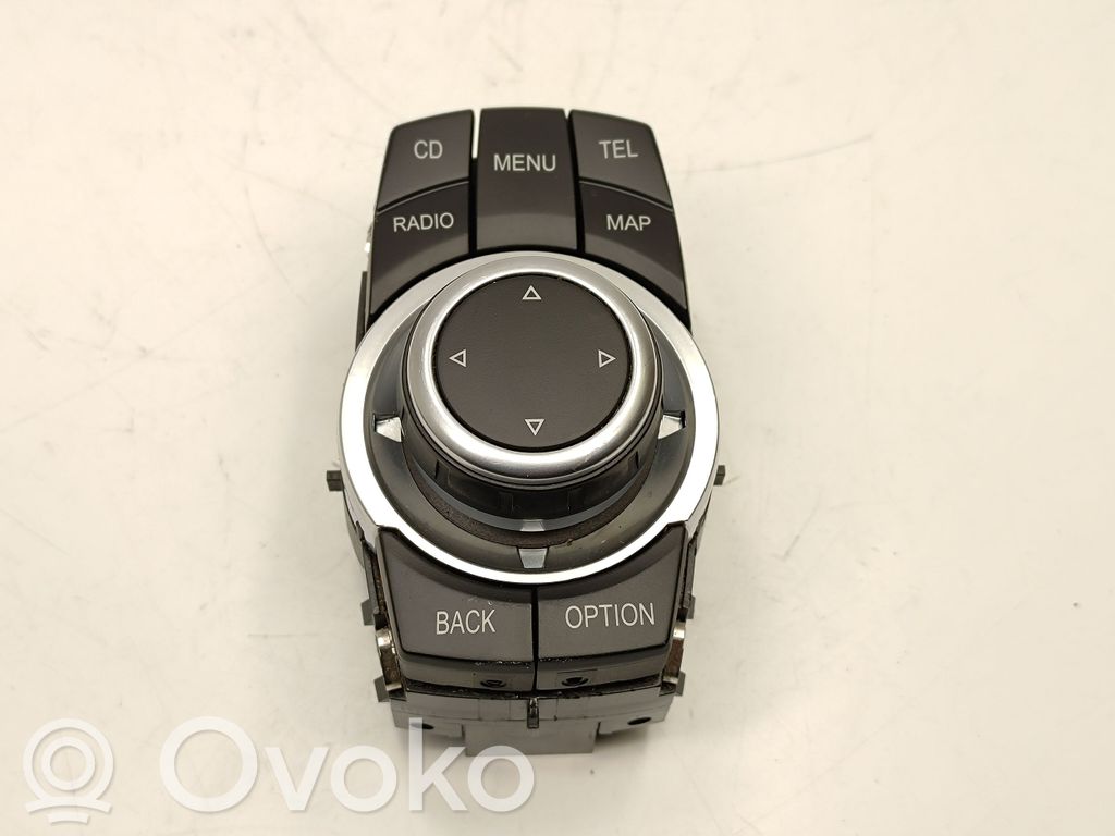 Head unit multimedia control   65829240956,9240956,9231116,9181630,9213309