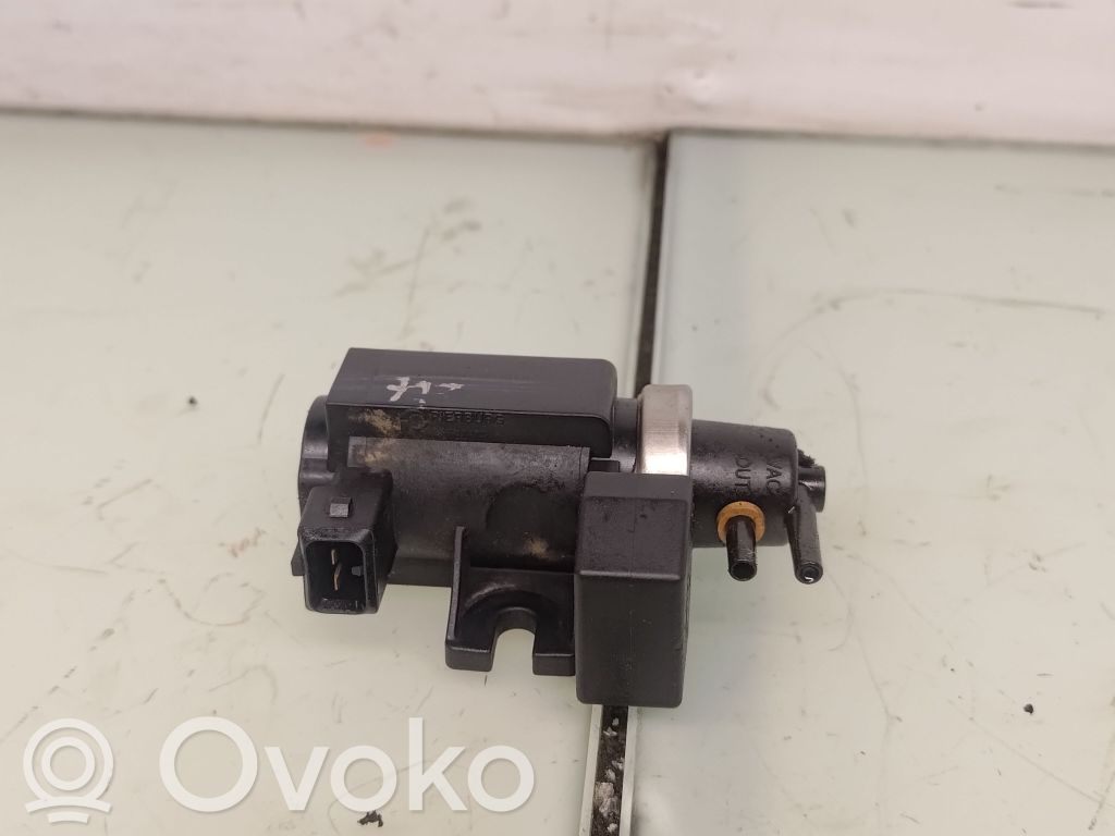 BMW 7 F01 F02 F03 F04 Vacuum valve 
