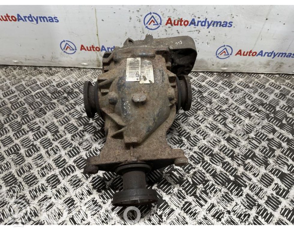 BMW 5 E60 E61 Galinis reduktorius 