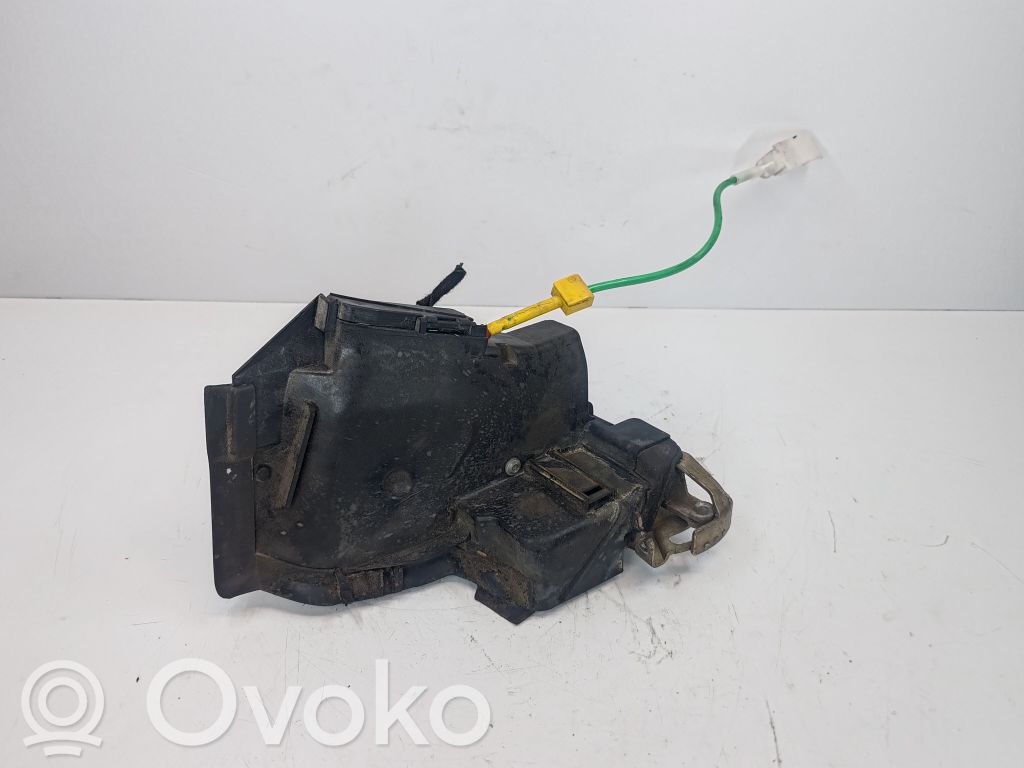 BMW 5 E39 Priekinė durų spyna 