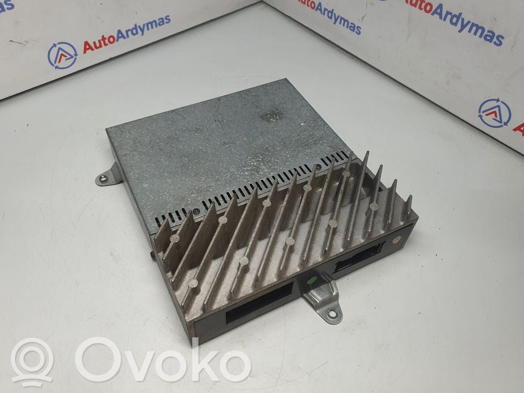 BMW 5 E39 Garso stiprintuvas 
