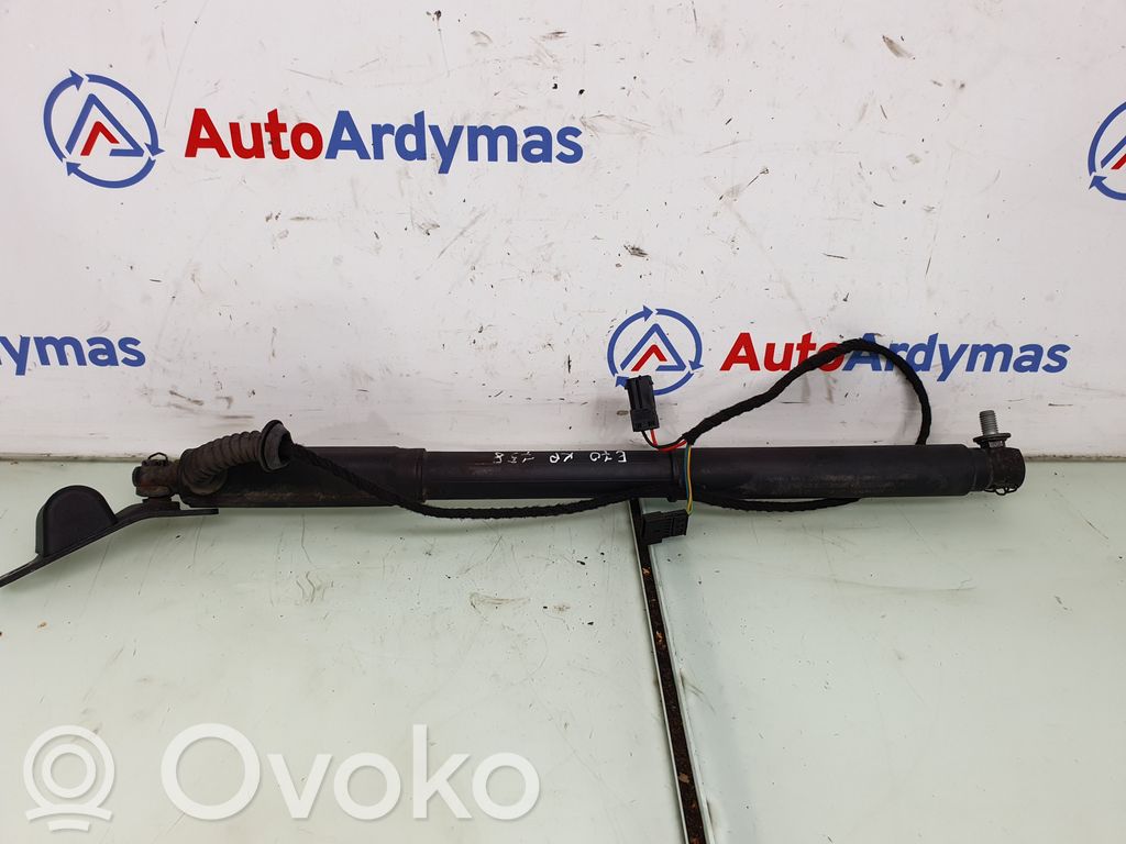 BMW X5 E70 Tailgate/trunk strut/damper 