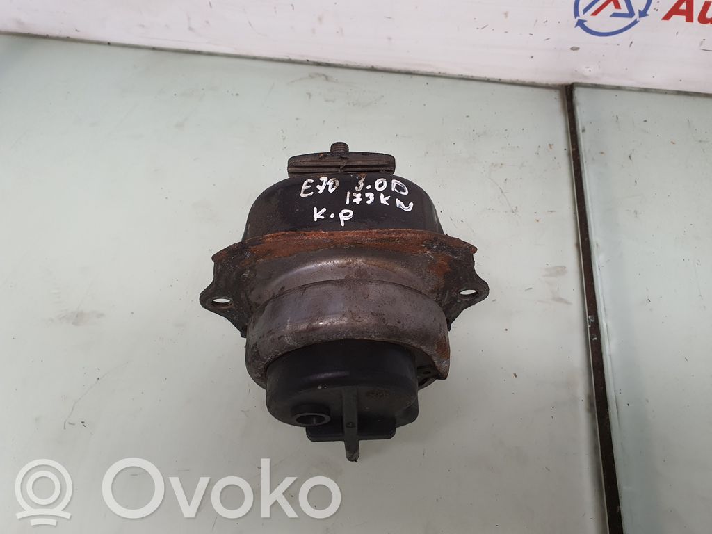 BMW X5 E70 Engine mount bracket 