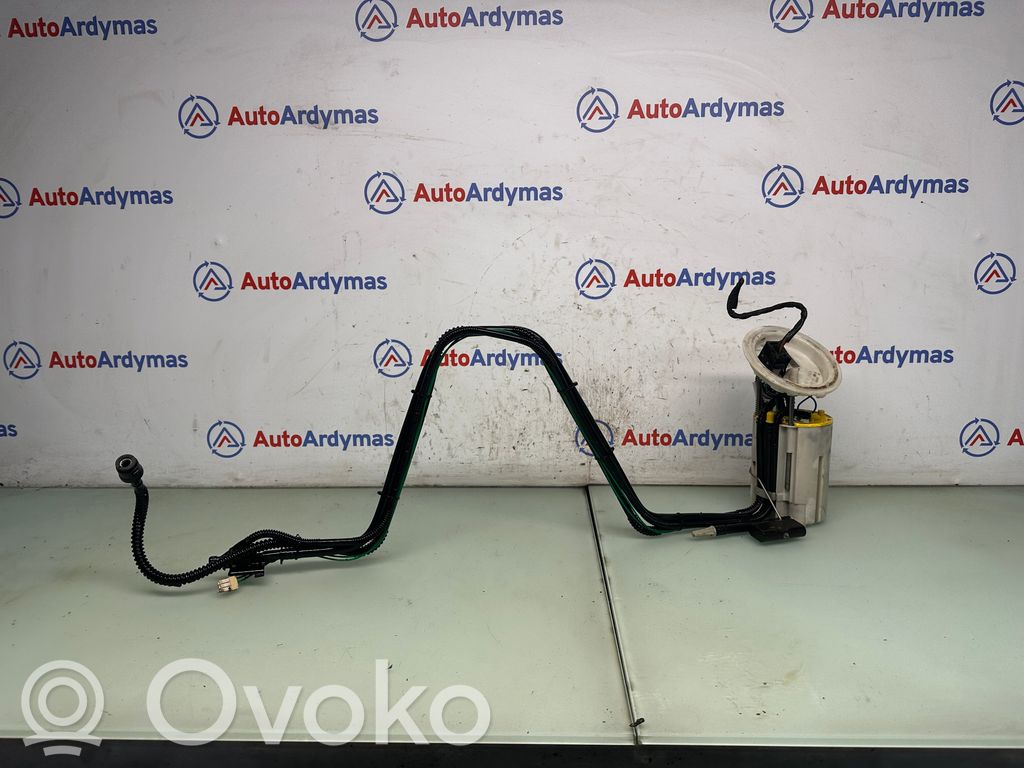 BMW 5 E60 E61 Pompe à carburant 
