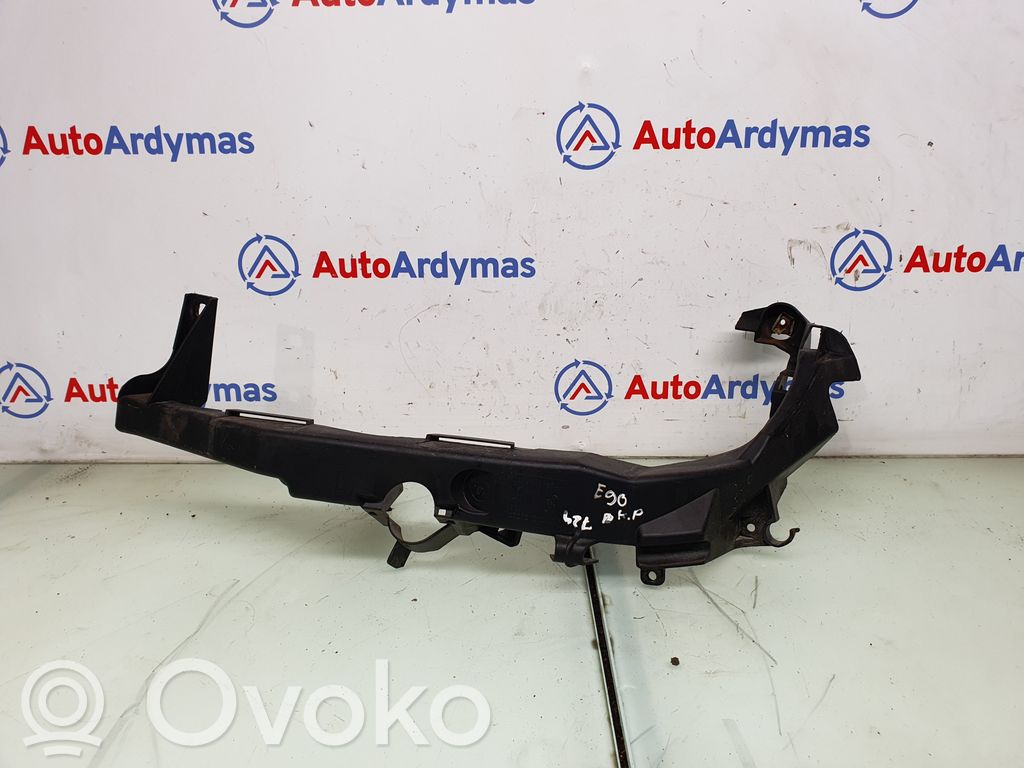 BMW 3 E90 E91 Headlight/headlamp mounting bracket 