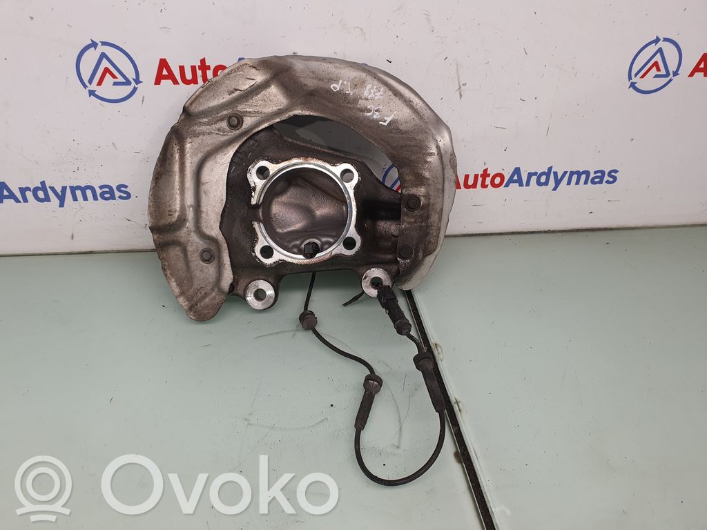 BMW 3 F30 F35 F31 Priekinis kelmas 