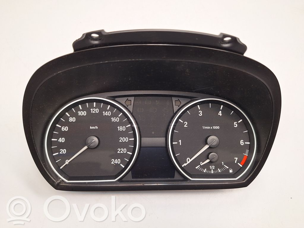 BMW 1 E81 E87 Spidometrs (instrumentu panelī) 