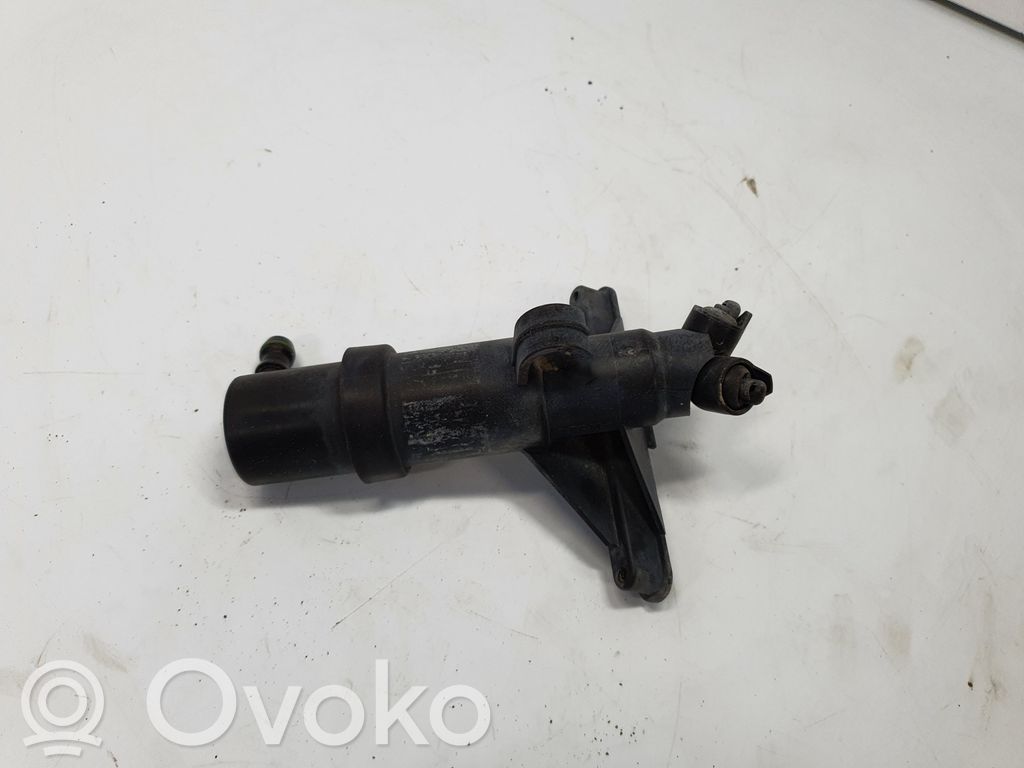 BMW 5 E60 E61 Headlight washer spray nozzle 