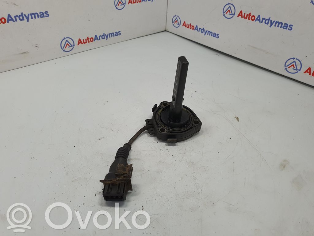 BMW 5 E39 Oil level sensor 