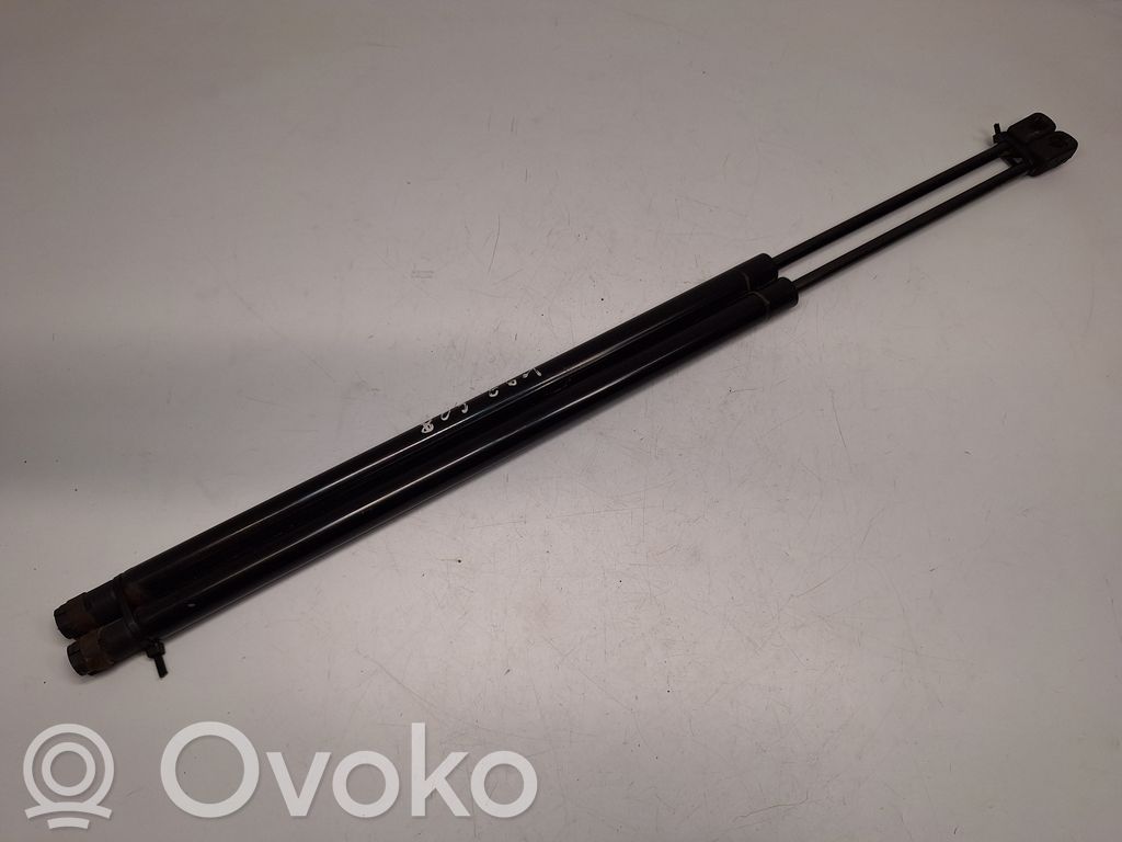 BMW 5 E60 E61 Tailgate/trunk strut/damper 