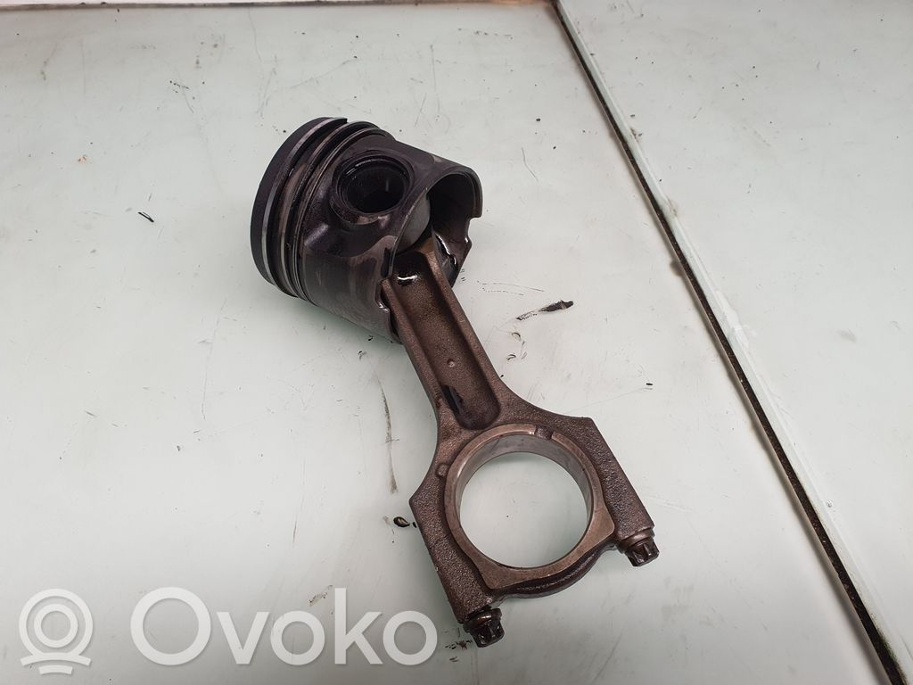 Piston with connecting rod   7792745,11257792745,7798368,11247798368