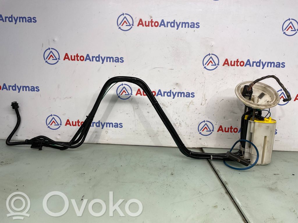 BMW 5 E60 E61 Pompe à carburant 